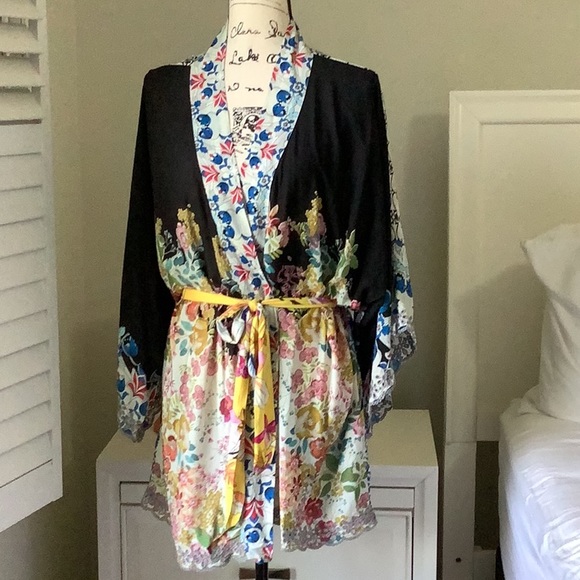 JOHNNY WAS jacket or kimono   beautiful pattern mixing - Picture 1 of 9